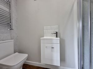 Photo 17- click for photo gallery